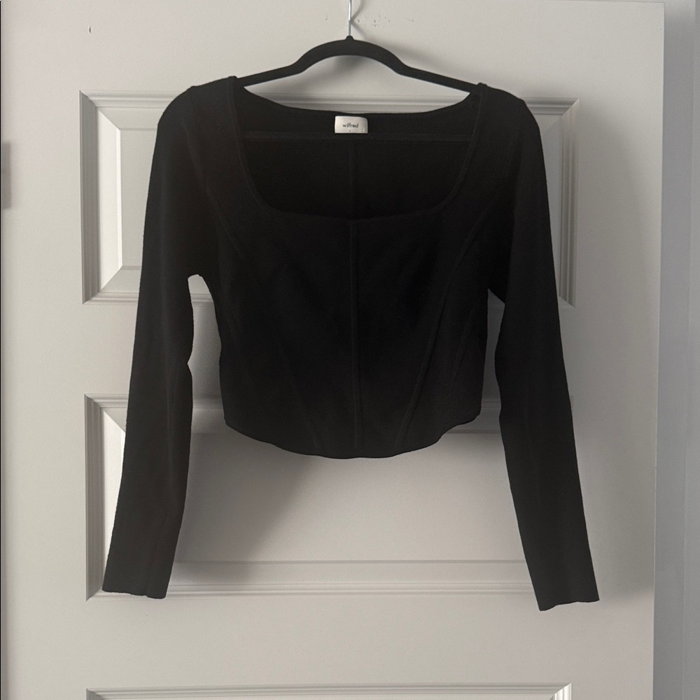 Aritzia Wilfred Black Long Sleeve Crop Top Nathalie Sweater